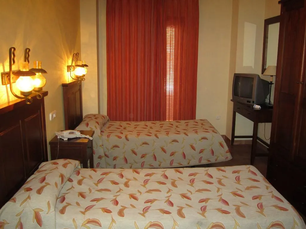 Hotel Coso Viejo Antequera 3*,